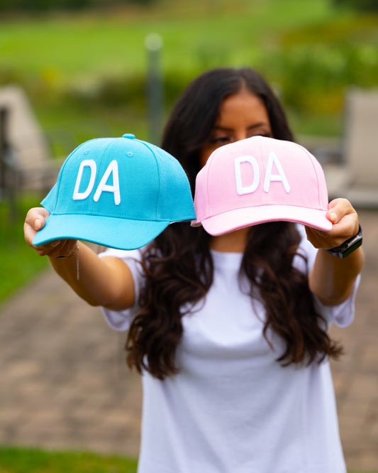 “Da” hats